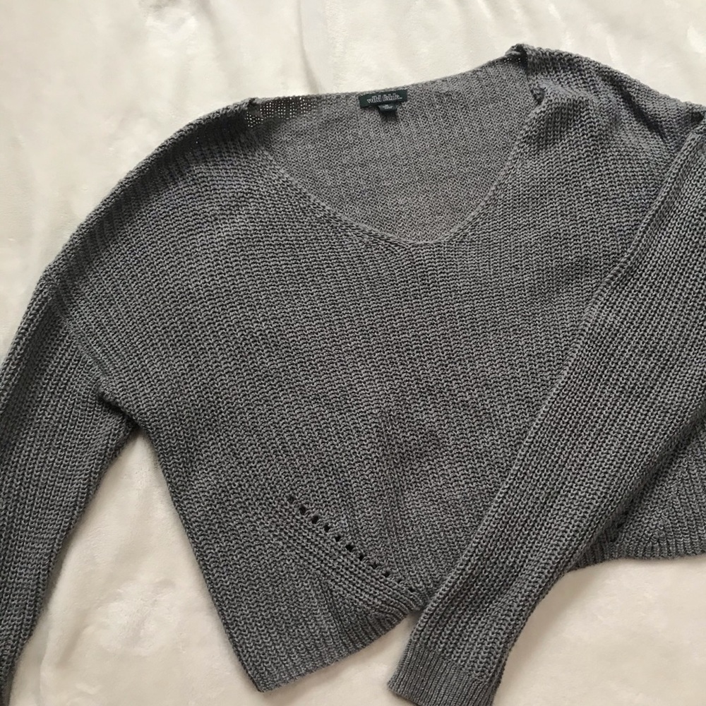 Gray cropped eyelet sweater in size M